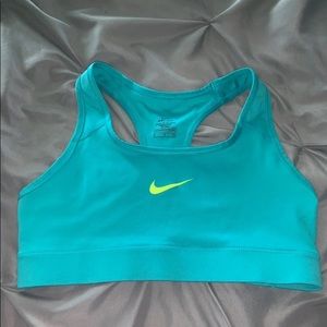 nike sports bra